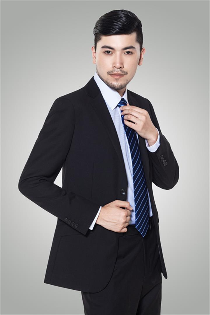林镇宇 视觉与舞美负责人